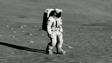 Real Moon - дата выхода