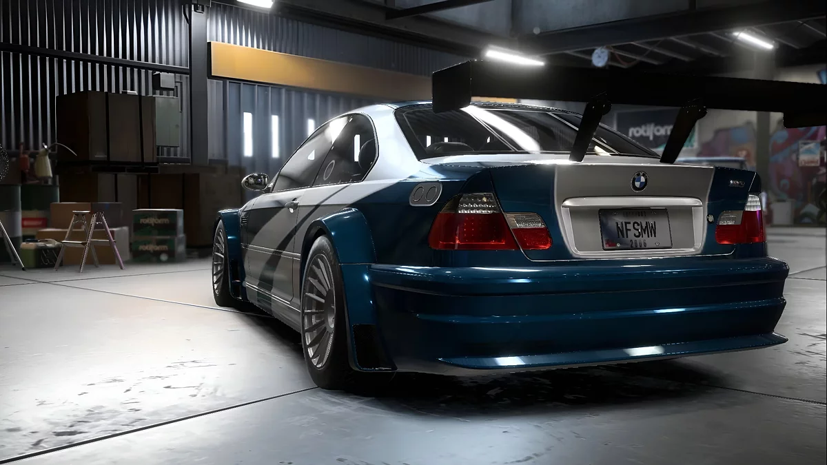Легендарная BMW M3 GTR, на которой нам дадут прокатиться в самом начале и в финале сюжетного режима