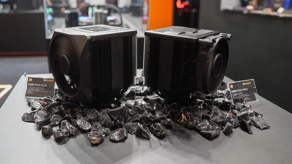 Двухбашенный кулер рассчитанный на современные процессоры AMD и Intel